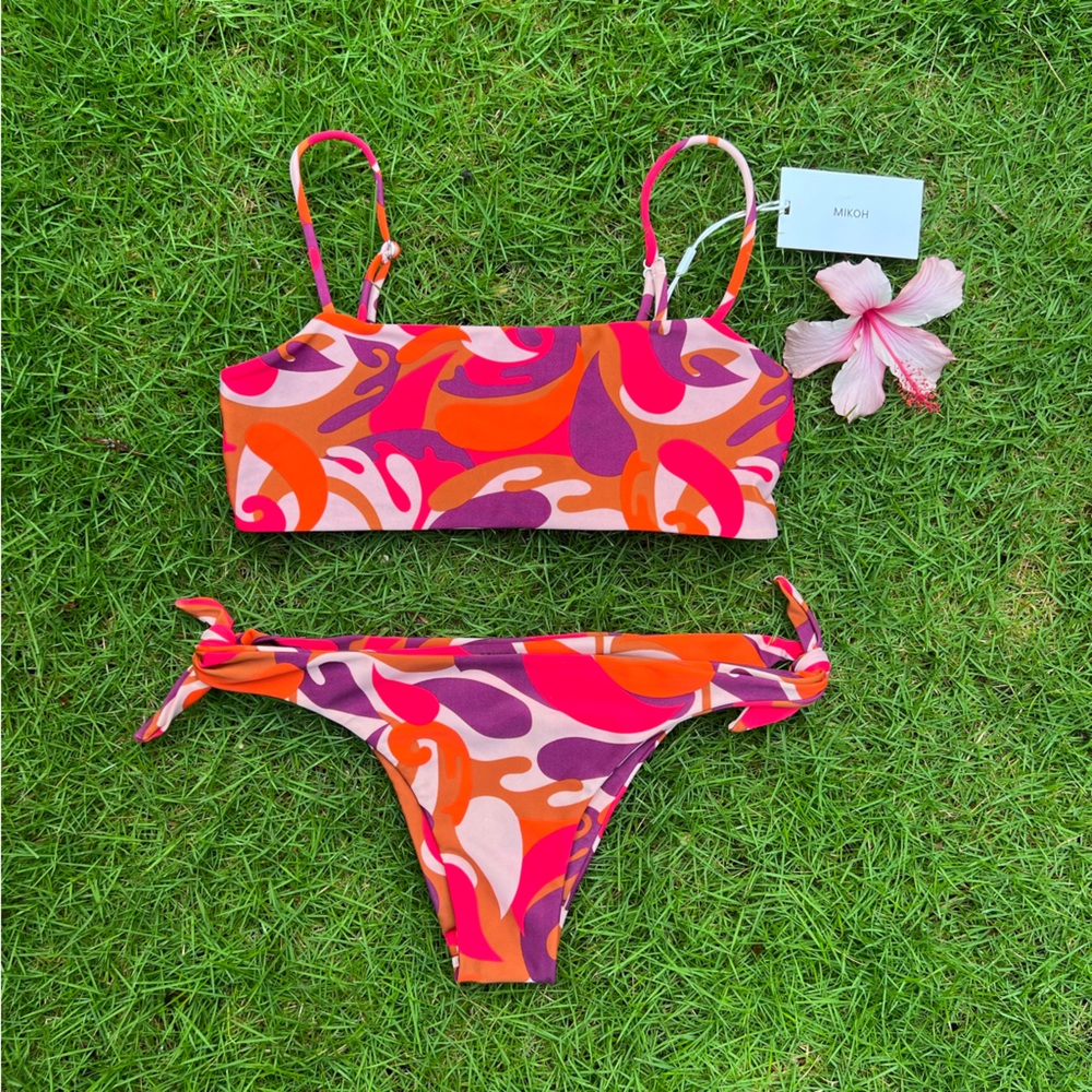 MIKOH Bikini in Hula Hula size Small Top | Medium Bottom